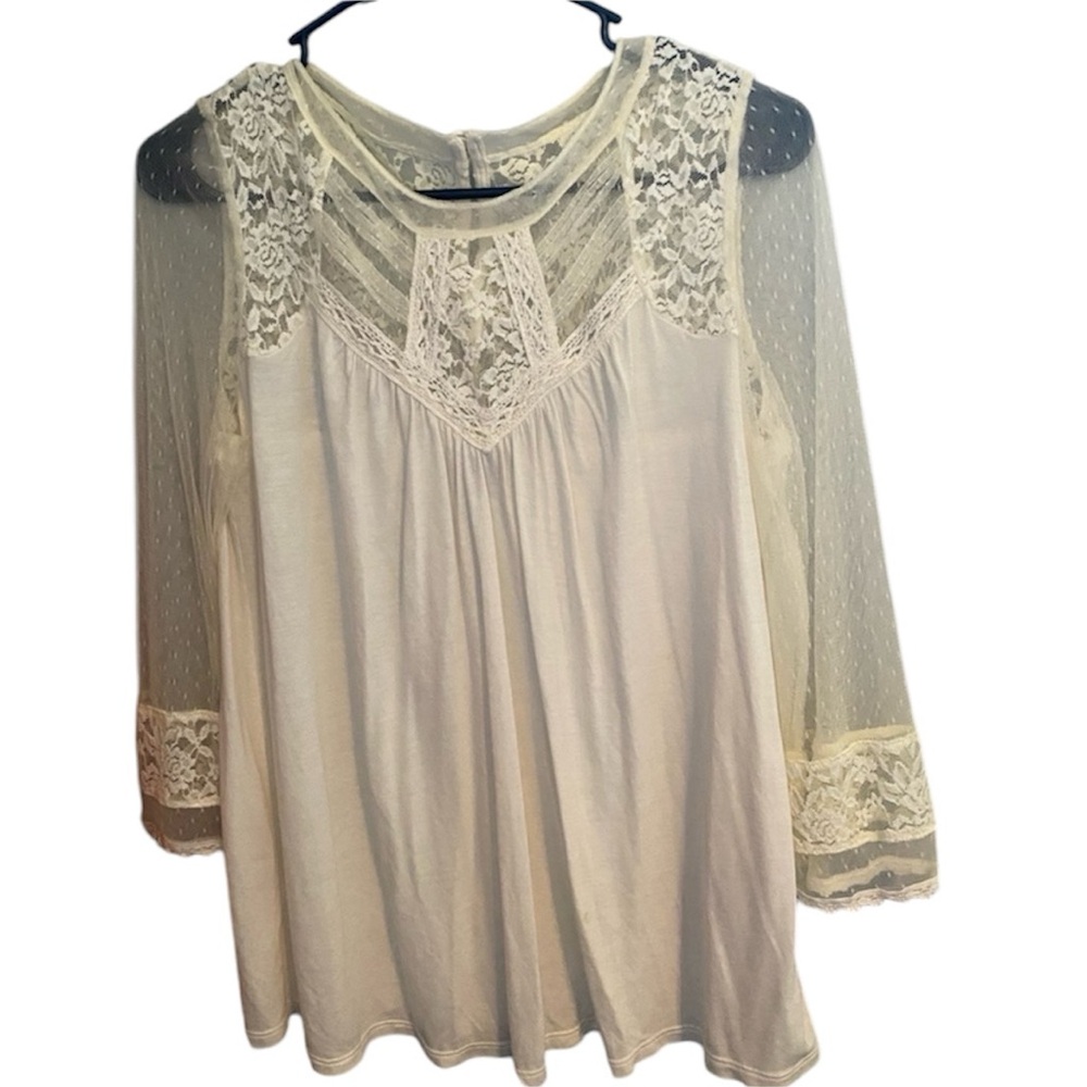 Express lace very detailed blouse woman’s size small off white